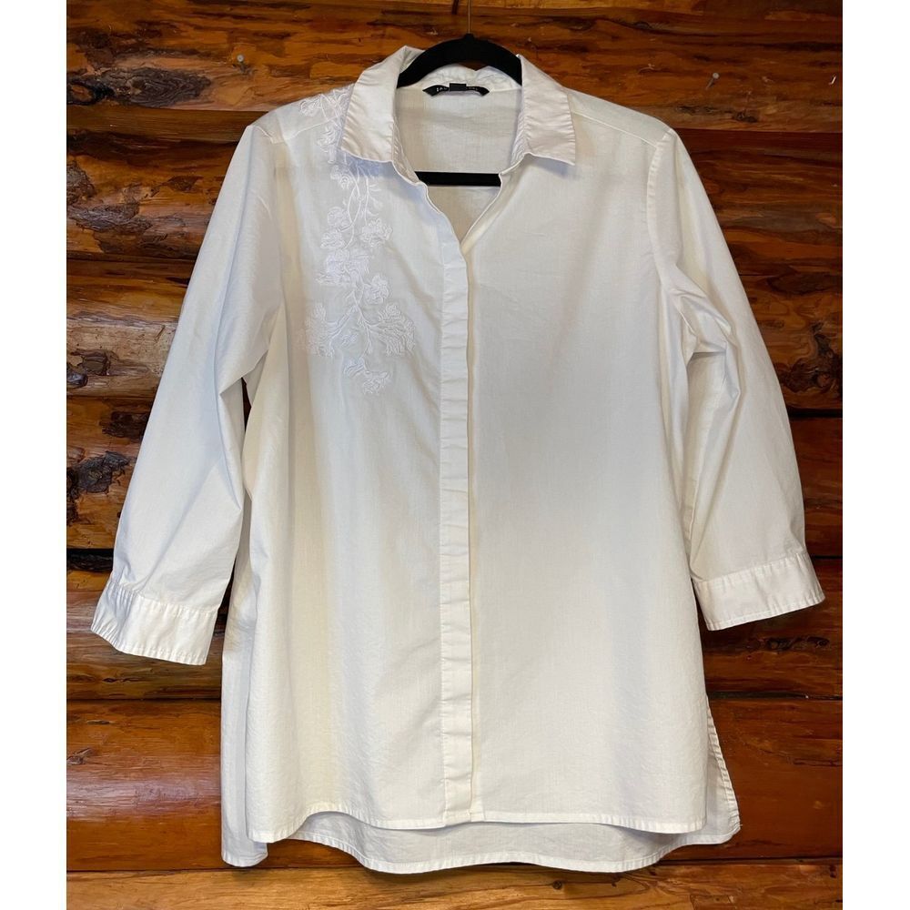 Zac & Rachel White 3/4th Sleeve Blouse Size Large
